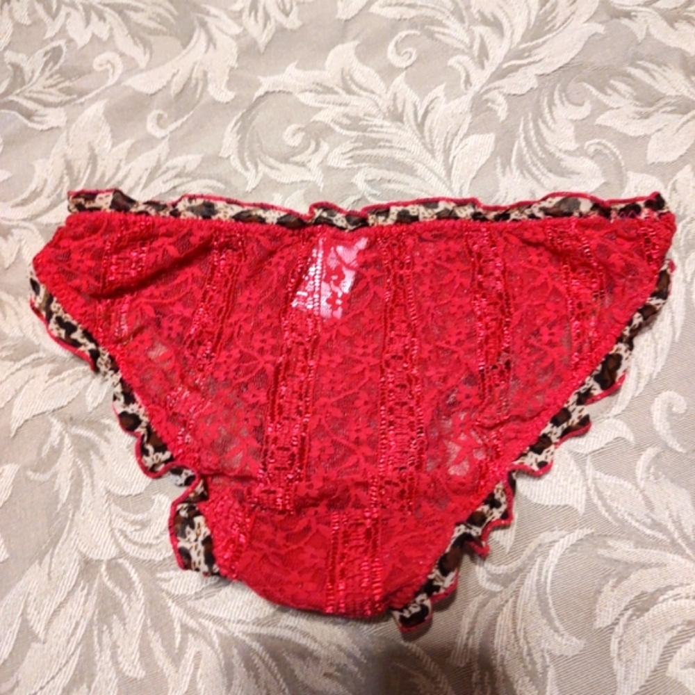 💗🐆💗 MeWow Seductive Leopard Print & Rich Magenta Pink Floral Lace Panties - S - Picture 6 of 8